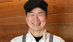 朴　成明 氏