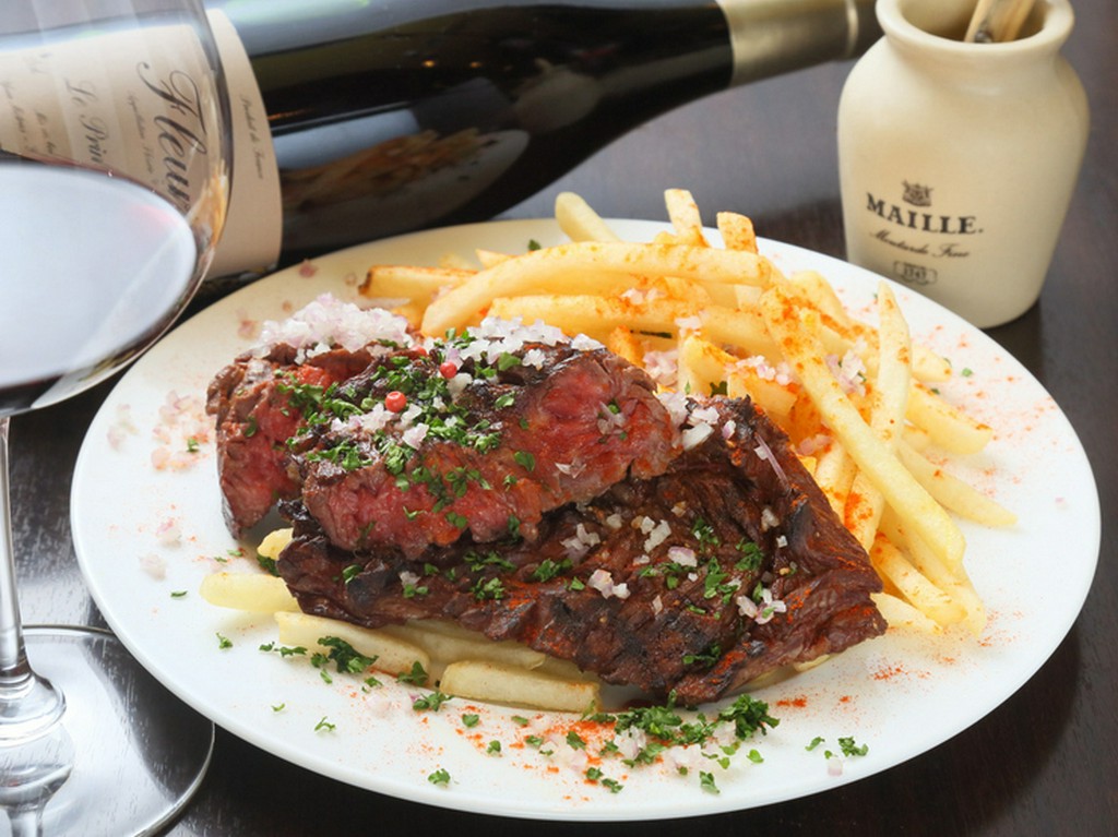 BISTROT　UN　CERCLEg