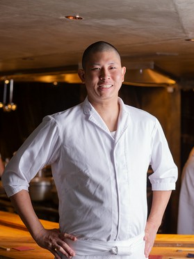 酒井　英彰			 氏