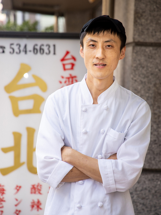 秦　立濤 氏