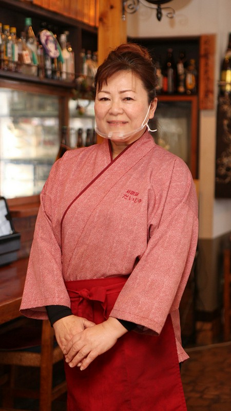 糸久　幸代 氏