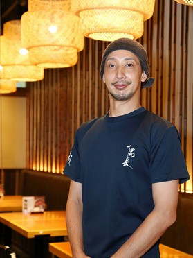 青木　陽一  氏