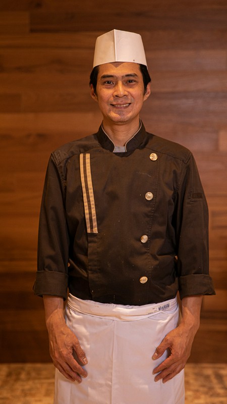 WINIJCHAI WUTTHILERT  氏
