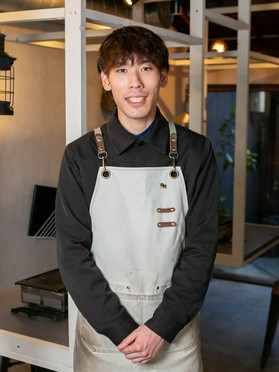 餅原　徹 氏
