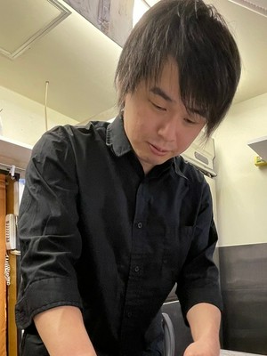 金井　勇弥 氏