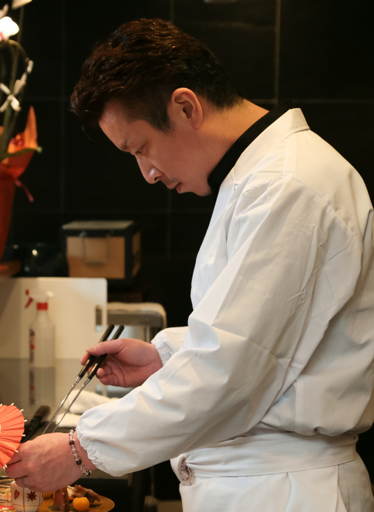 吉田　勇作 氏