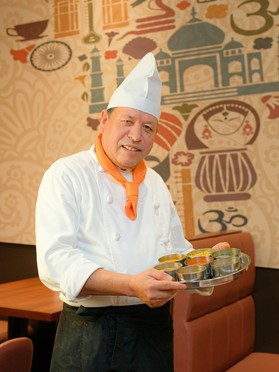 ギャン　バハドゥル 氏