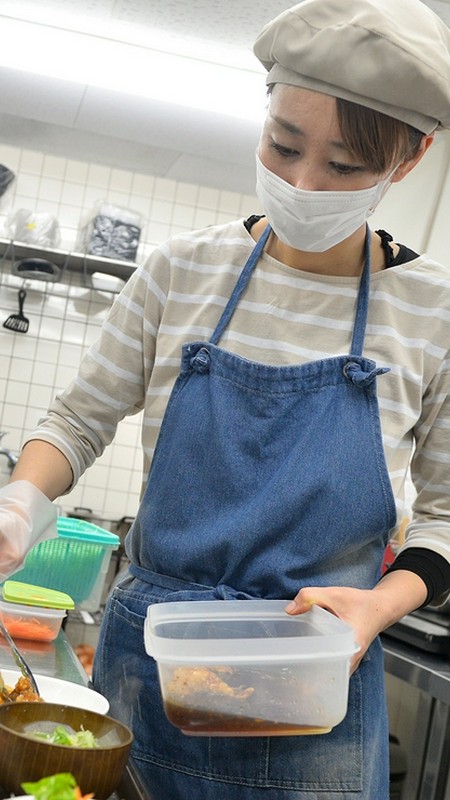 益留　絵里子 氏