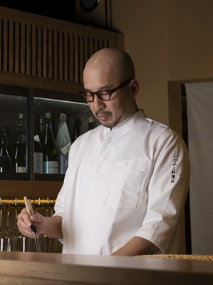 井手上 博久 氏