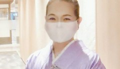寺﨑　理栄 氏