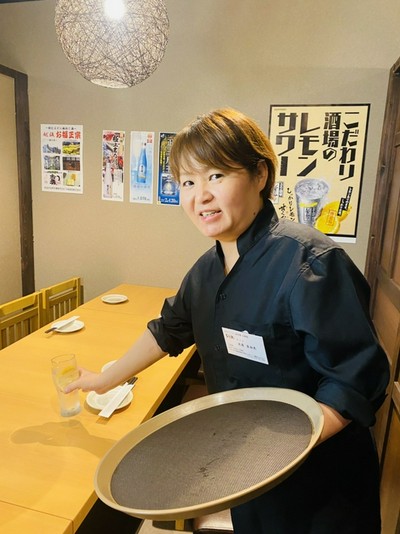 あみ鶏 長岡店 長岡/燕三条/居酒屋 フロアマネージャー 渡邉 真由美 氏 | ヒトサラ