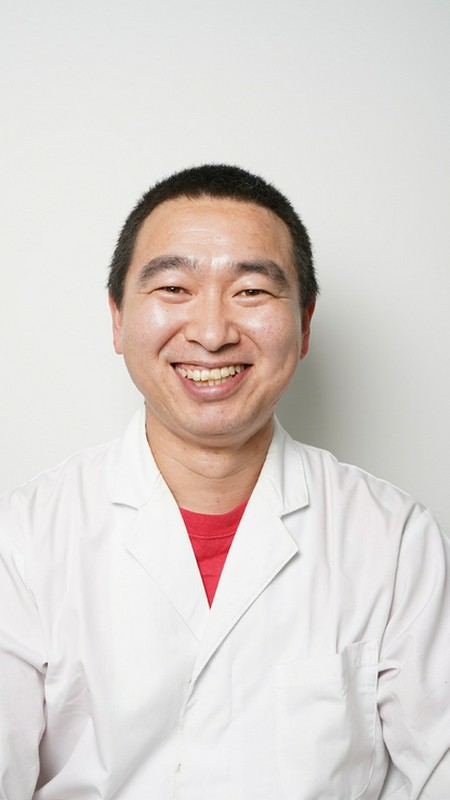 陳　海軍 氏