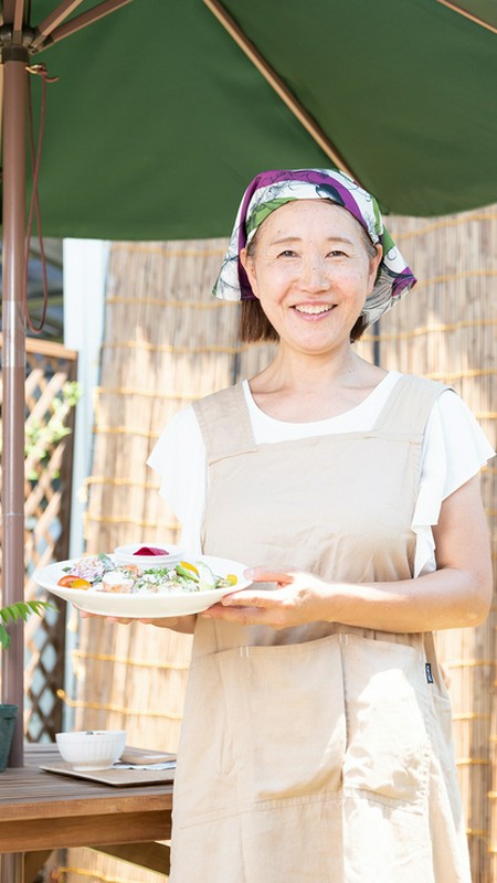 飯島　成美 氏