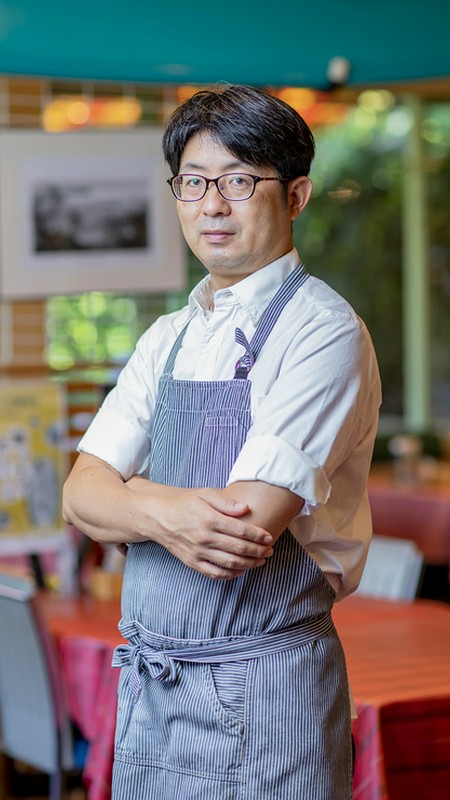 小八重　宗考 氏