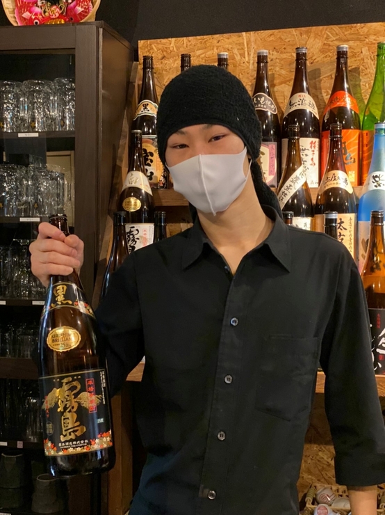 安藤　優樹 氏