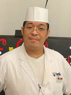 長江　晋 氏