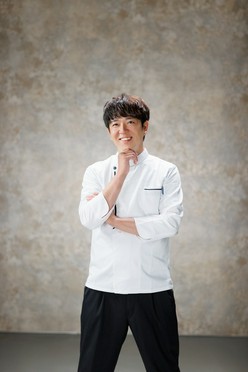 森山　貴史 氏