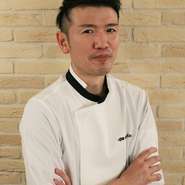 井原　卓也 氏