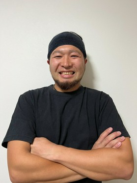 丸山　佳剛  氏