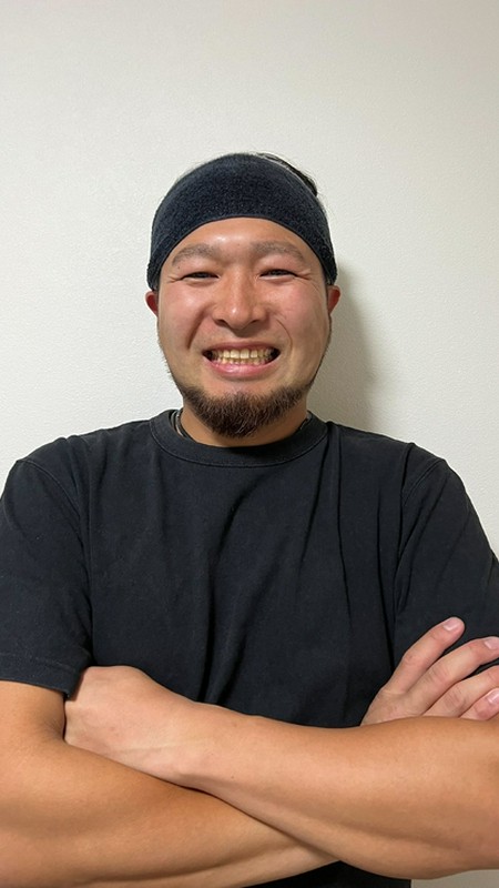 丸山　佳剛  氏