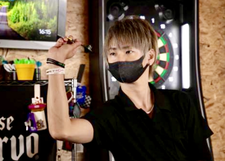 小林　知孝 氏