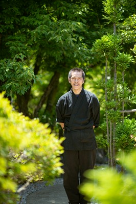岡田　健一 氏