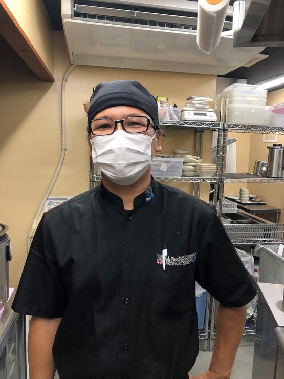 沖縄地料理 龍潭国際通り本店 国際通り/居酒屋 料理人 中村 康夫 氏 ヒトサラ