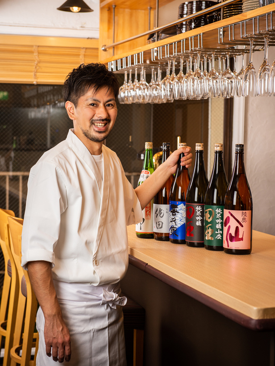 青森漁師直送 浜まち 自由が丘 居酒屋 料理人 有馬 竜司 氏 ヒトサラ 青森漁師直送 浜まち 自由が丘 居酒屋 料理人 有馬 竜司 氏 ヒトサラ
