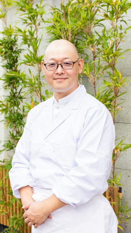 内山　敦雄 氏