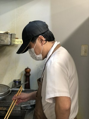 斎藤　学 氏