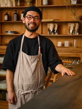 野村　昂史			 氏