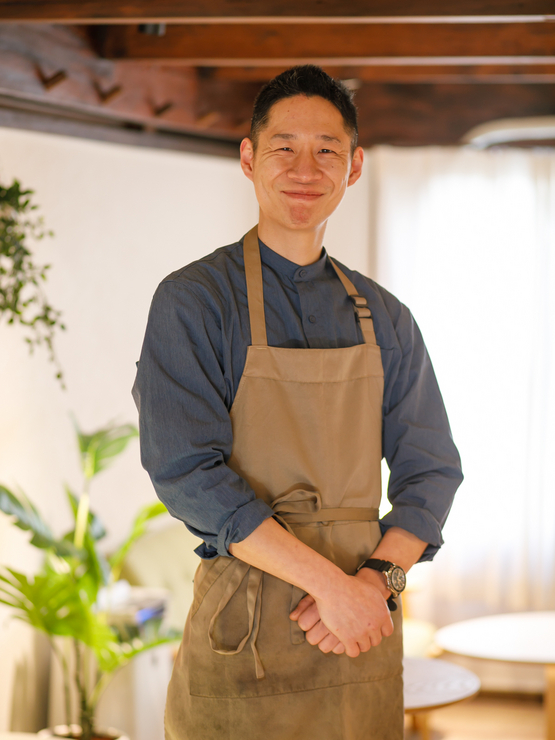 佐伯　英樹 氏