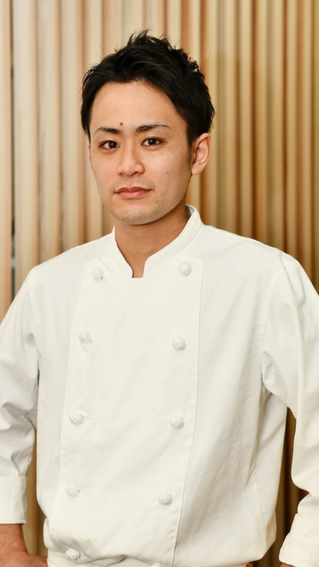 堤　優大 氏