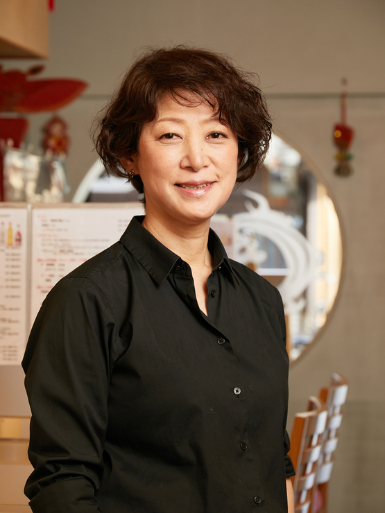 紫藤　枝里香 氏