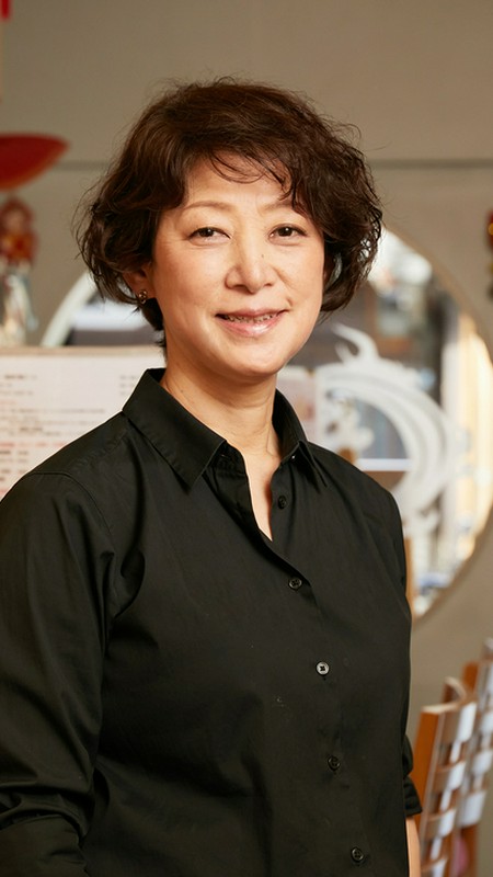 紫藤　枝里香 氏