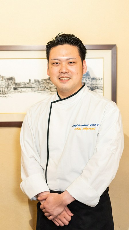 宮崎　幹 氏