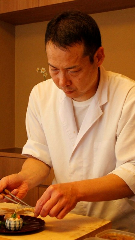 新宅　利章 氏