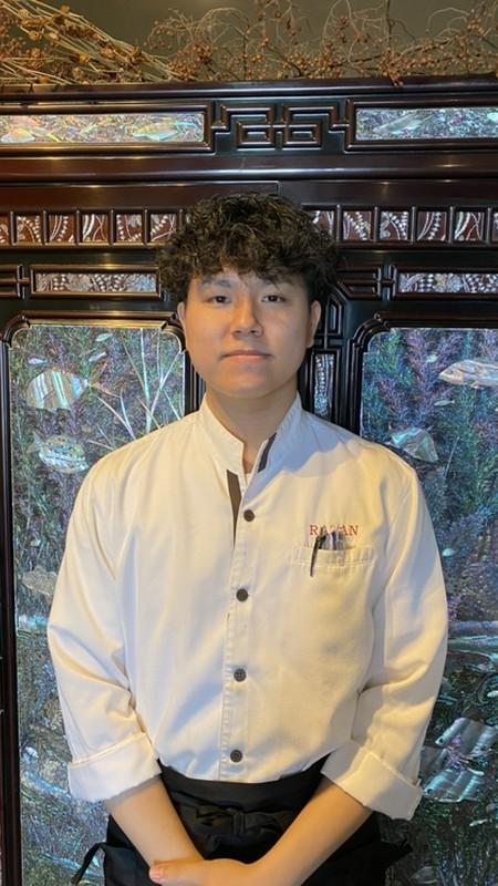 平賀　響介 氏