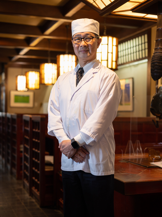 板垣　重敏 氏
