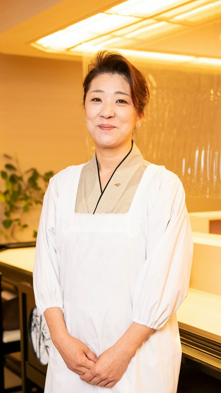 照内　教子 氏