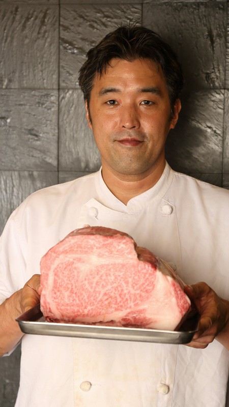 古河　建英 氏