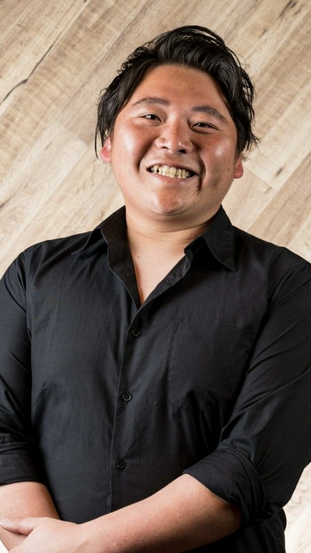 新升　徹 氏
