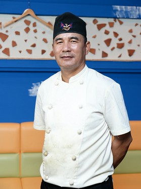 シリウス　カラカ　バハドウラ 氏