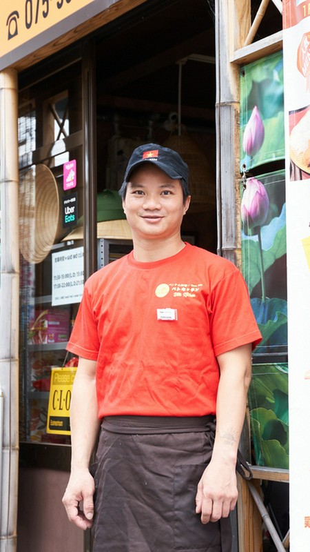 レ　スァン　フン 氏