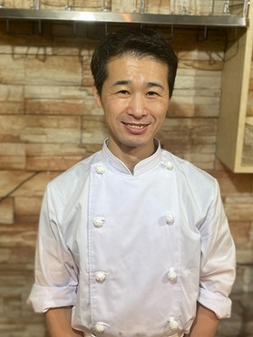 森田　敏治   氏