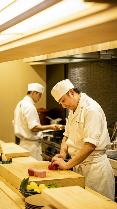 睦野　洋 氏