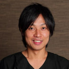 浪川　歩 氏