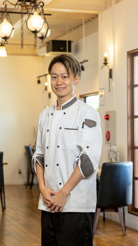 西岡　逹希 氏