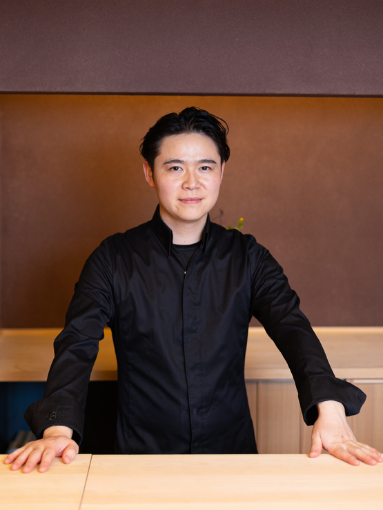 室井　大輔 氏