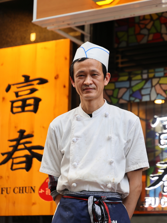 ショウ　カツメイ 氏